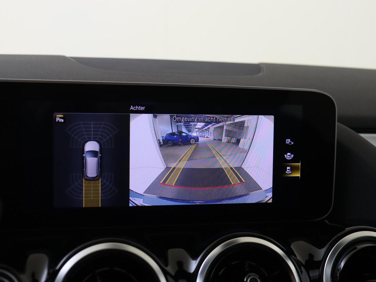 Mercedes-Benz B-KLASSE 180 Business Solution Plus | Navigatie | Camera | Panoramadak