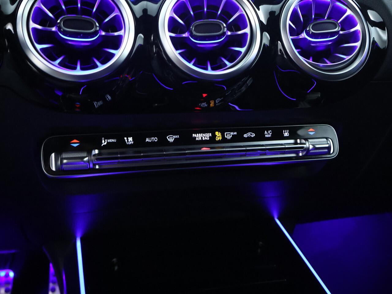 Mercedes-Benz B-KLASSE 250 e Star Edition AMG Line | AMG Line | Night Pakket | Sfeerverlichting | Achteruitrijcamera | Keyless go | EASY PACK achterklep. Inclusief 24 maanden MB Certified garantie voor Europa.