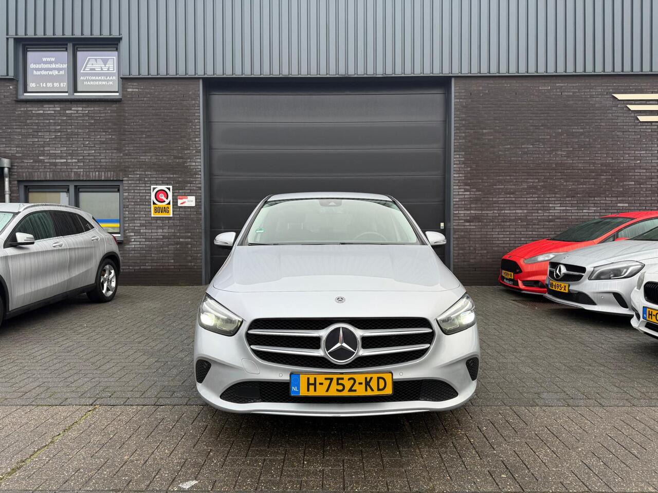 Mercedes-Benz B-KLASSE 180 Advantage | 12MND GARANTIE | LED | NAVI | CRUISE | LMV | TREKHAAK |