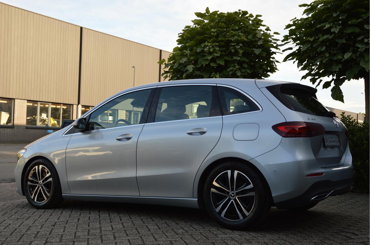 Mercedes-Benz B-KLASSE 180 Business Line AUTOMAAT | LED | CARPLAY | NAVI | CRUISE | CAMERA | DAB | ENZ