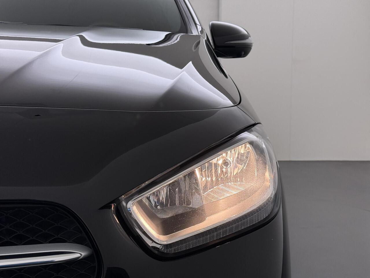 Mercedes-Benz B-KLASSE 250 e Advantage SOH 99% | Sfeerverlichting | Navigatie | Camera | Stoelverwarming | Carplay |