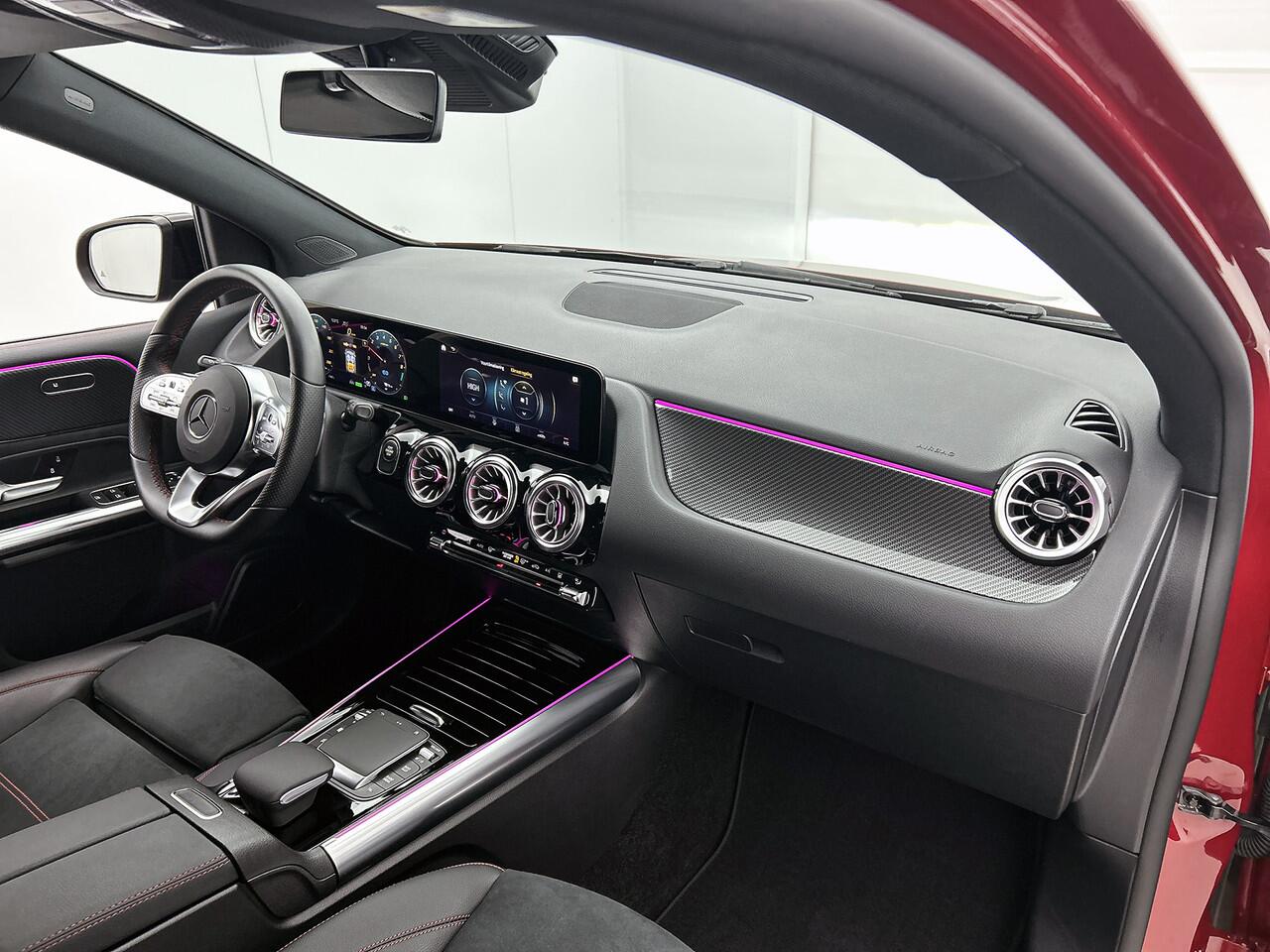 Mercedes-Benz B-KLASSE 250 e AMG Plug-In Hybride | Achteruitrijcamera | Multispaaks Velgen | Distronic | Sfeerverlichting | Nightpakket | Inclusief 24 maanden MB Certified garantie voor Europa.