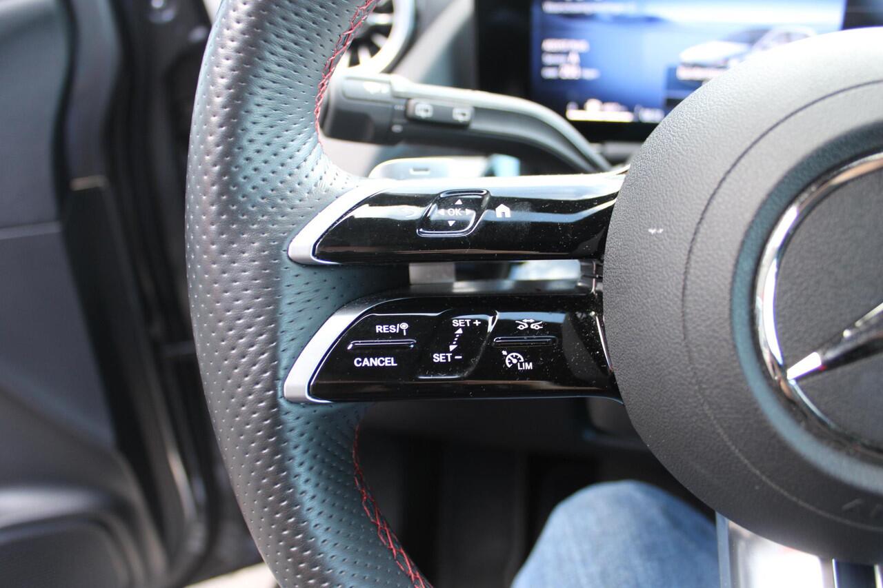 Mercedes-Benz B-KLASSE 180 Star Edition AMG Line NL Auto!!