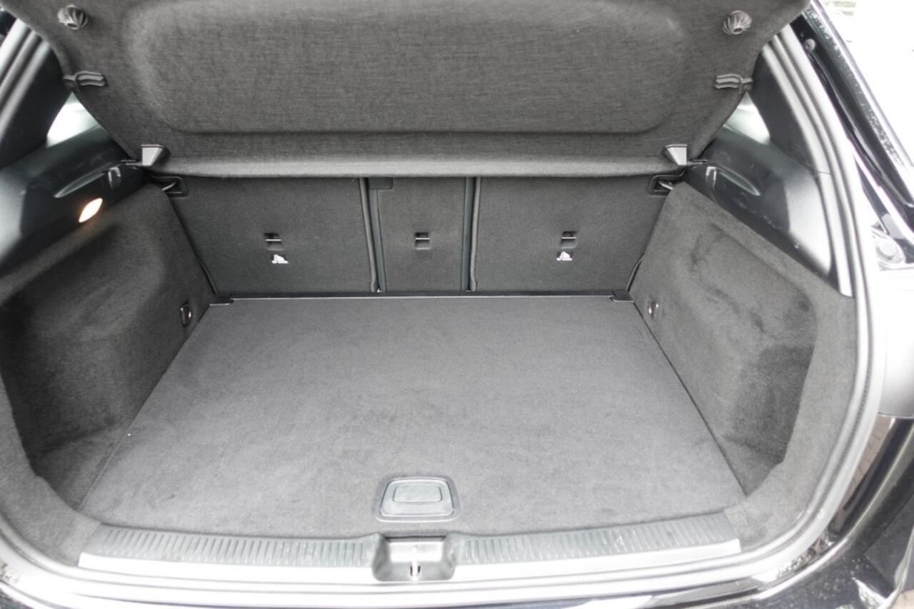 Mercedes-Benz B-KLASSE 180 BNS SOLUTION Mild Hybrid