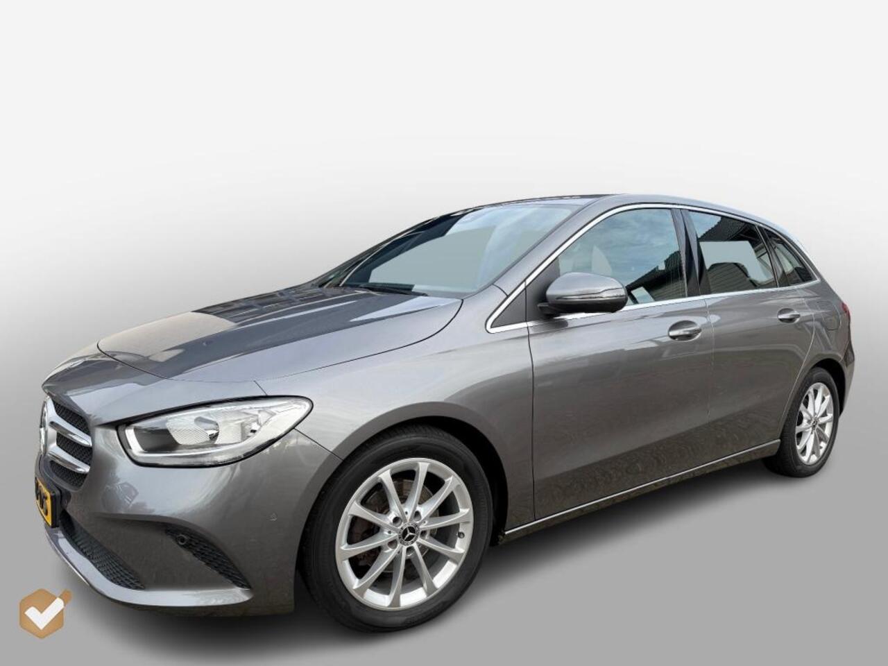 Mercedes-Benz B-KLASSE 180 Lauch Edition Automaat *Geen Afl. kosten*