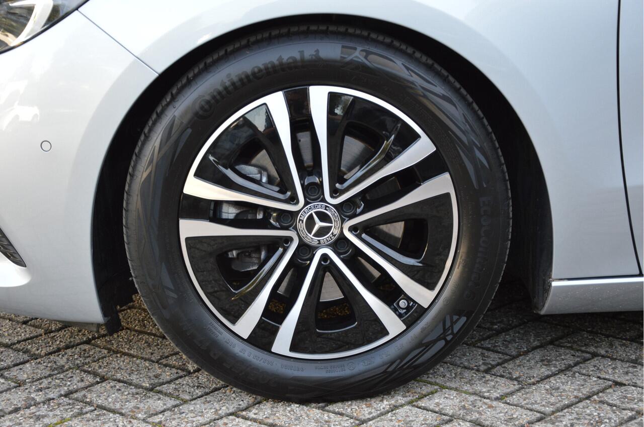 Mercedes-Benz B-KLASSE 180 Business Line AUTOMAAT | LED | CARPLAY | NAVI | CRUISE | CAMERA | DAB | ENZ