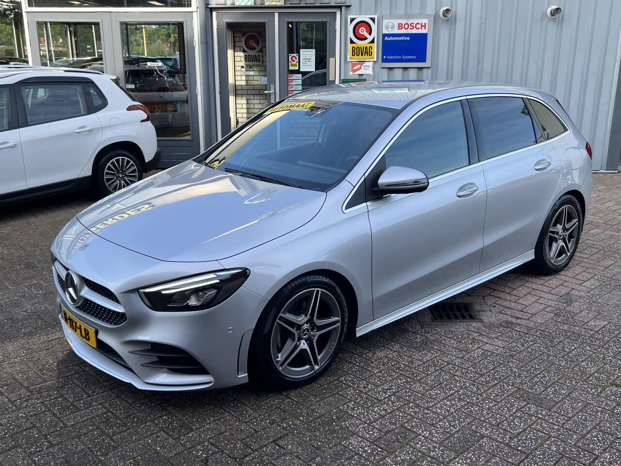 Mercedes-Benz B-KLASSE 180 Business Solution AMG. | NW STAAT | FULL LED | CAMERA | ELEKT KOFFER |
