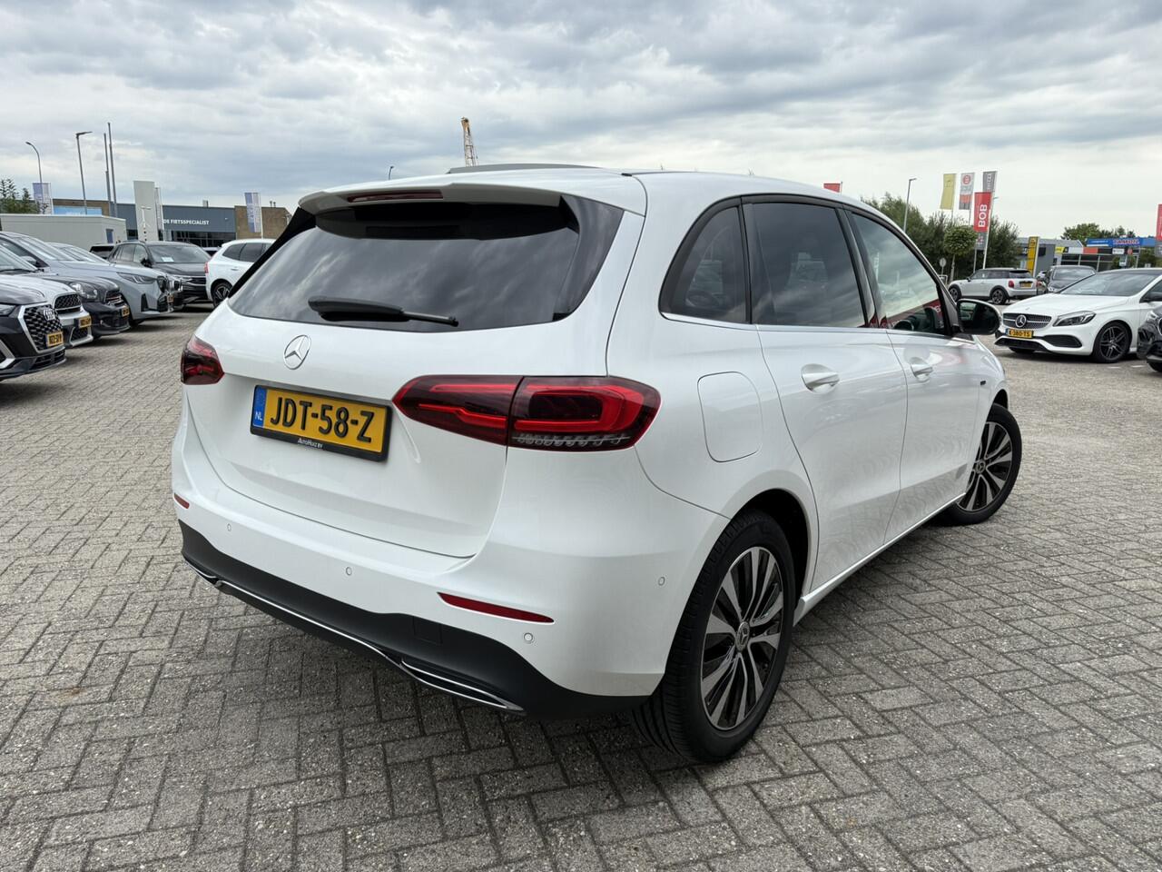 Mercedes-Benz B-KLASSE 250 e Advantage Sportstoelen Camera Widescreen