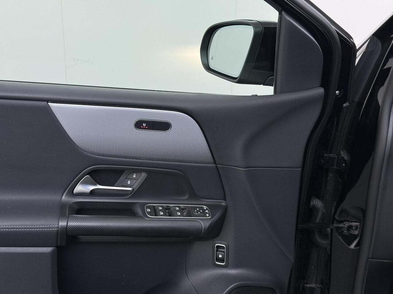Mercedes-Benz B-KLASSE 250 e Advantage SOH 99% | Sfeerverlichting | Navigatie | Camera | Stoelverwarming | Carplay |