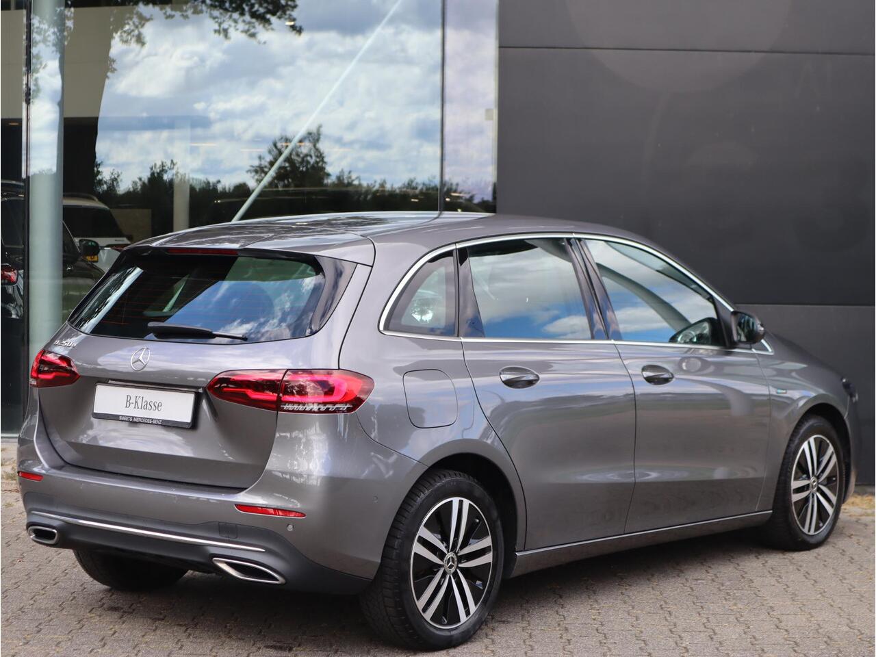 Mercedes-Benz B-KLASSE 250 e Advantage