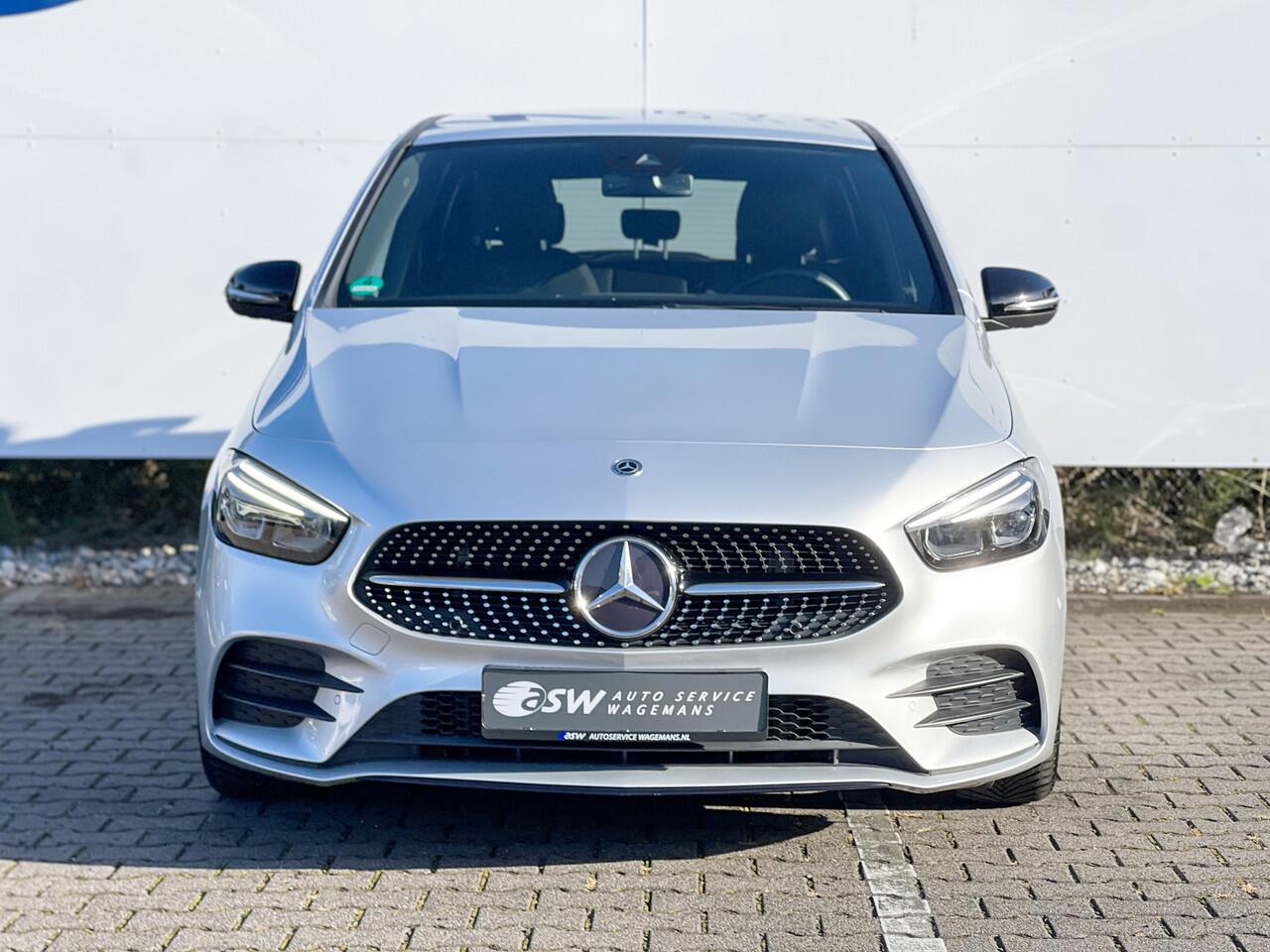 Mercedes-Benz B-KLASSE 200 Business Solution AMG | Night | Camera | Sfeerverlichting | MBUX