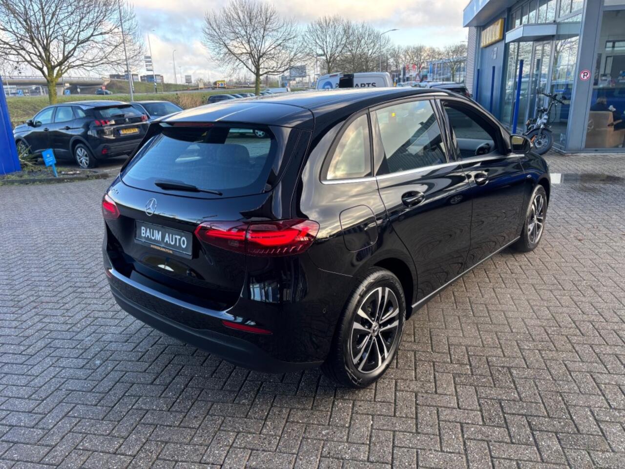 Mercedes-Benz B-KLASSE 250E AUTOMAAT LUXURY LINE NAVI PDC-CAMRERA STOELVW.
