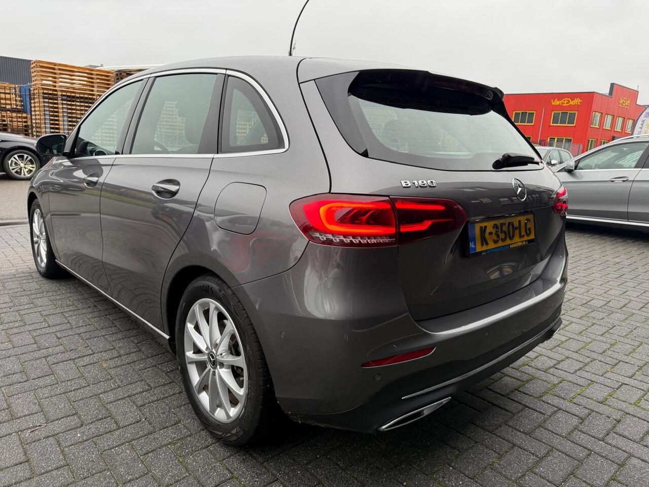 Mercedes-Benz B-KLASSE 180 Advantage | 12MND GARANTIE | NL AUTO | LAGE KM | CARPLAY | PDC | LMV |