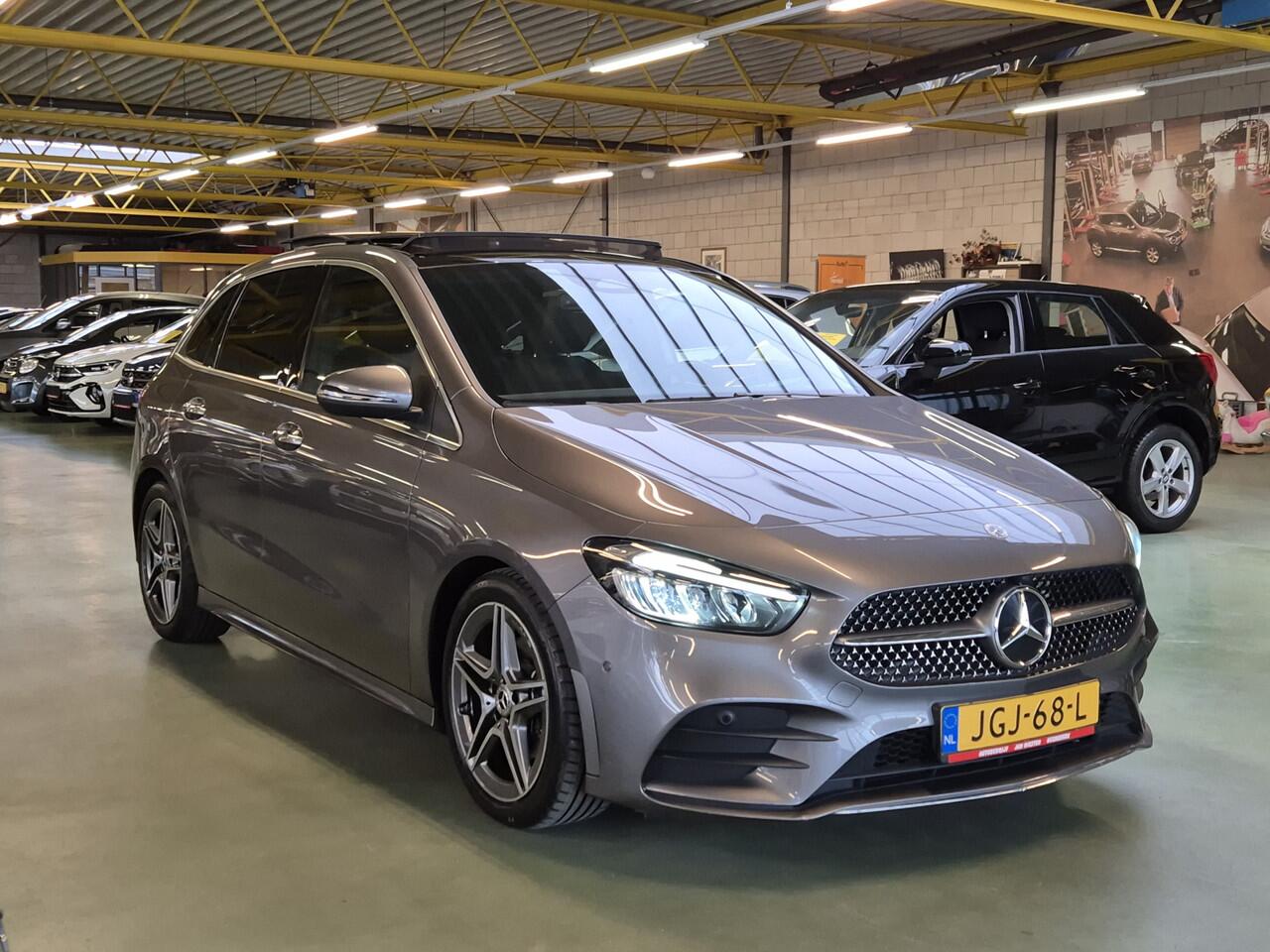Mercedes-Benz B-KLASSE 180 AMG Line -136pk- Automaat | Panorama dak | Rijklaarprijs incl. 1 jaar Bovag garantie