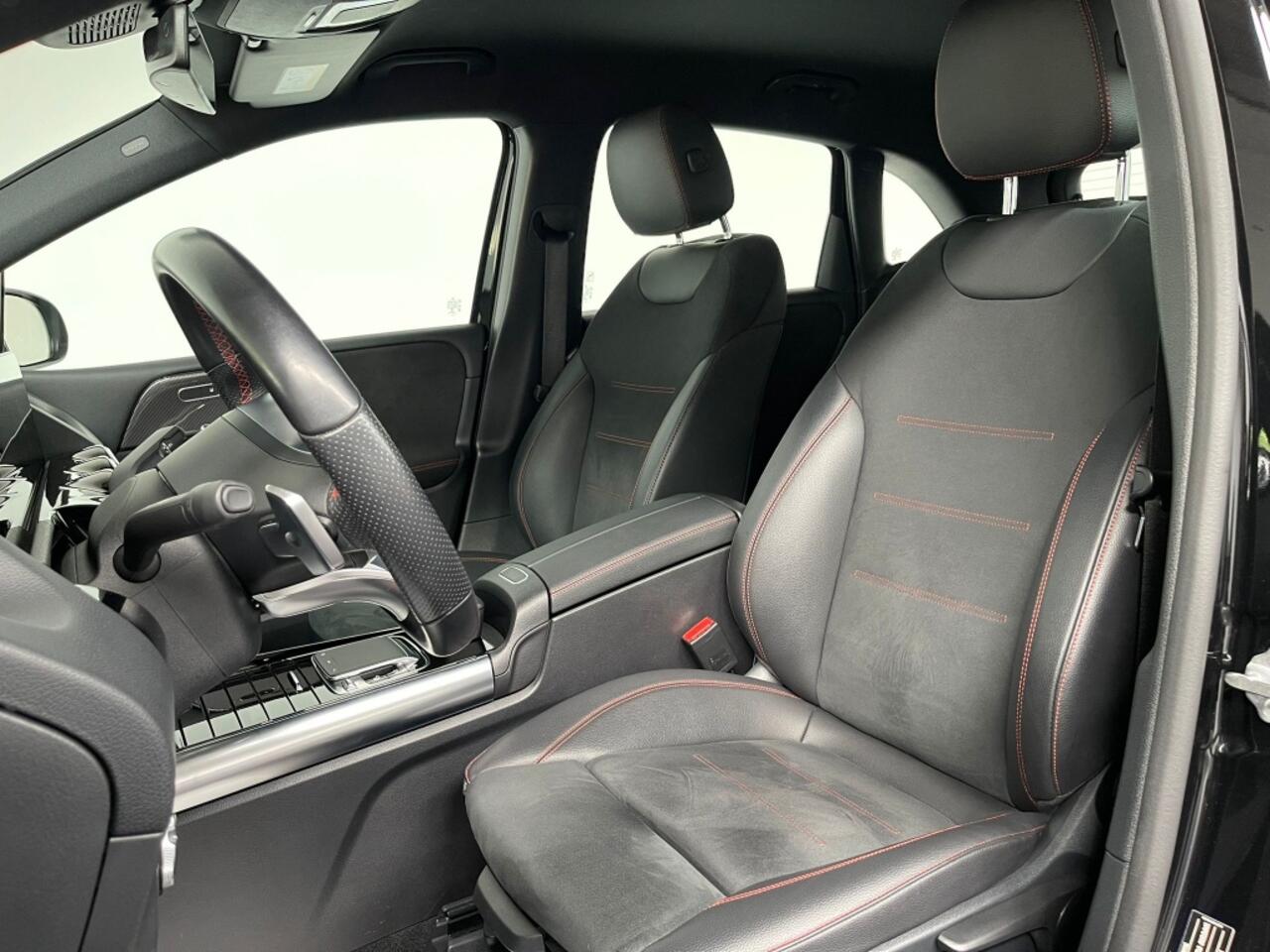 Mercedes-Benz B-KLASSE 180 Bus. Sol. AMG