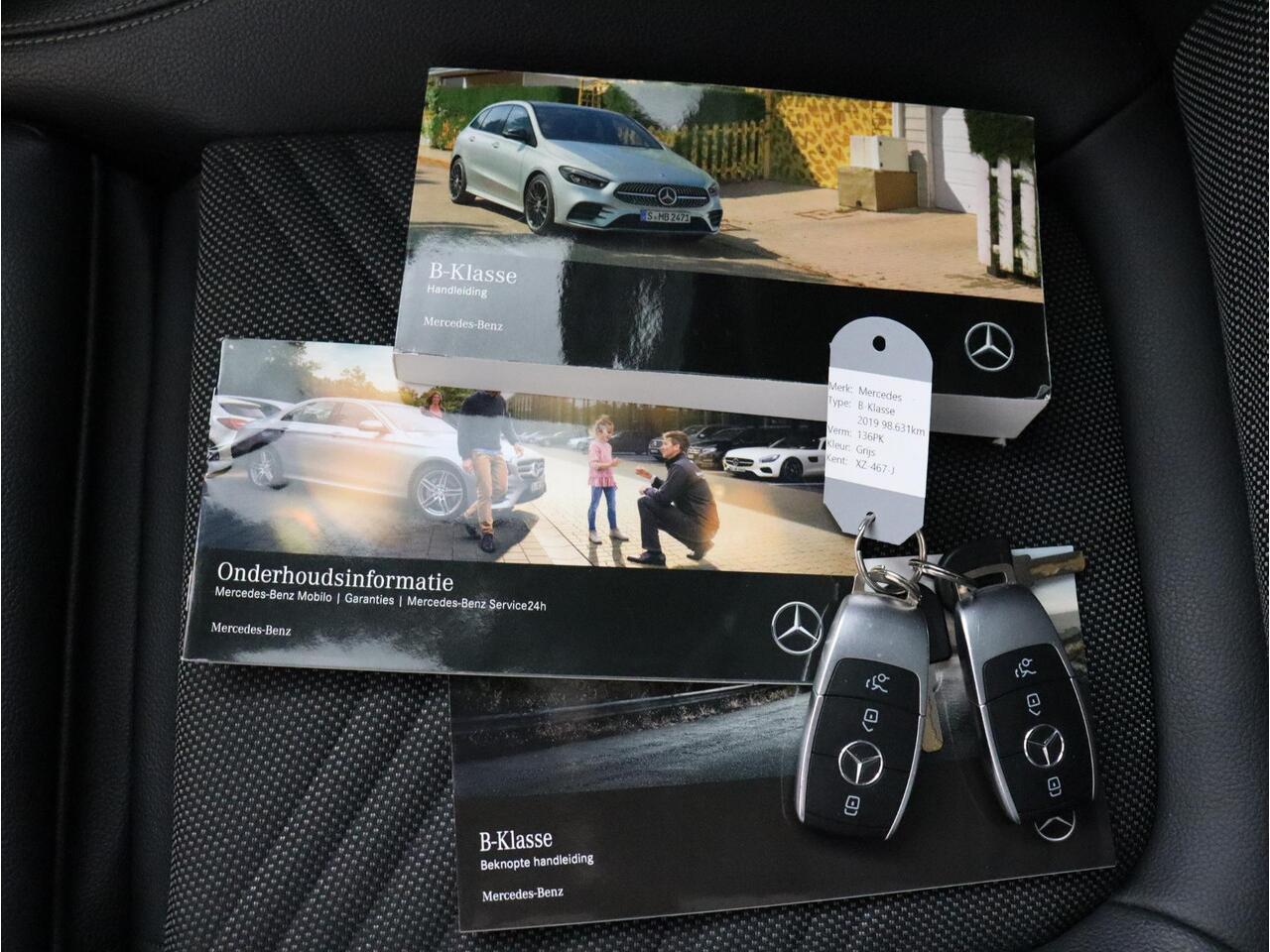 Mercedes-Benz B-KLASSE 180 Business Solution | Elektrisch Panoramadak | Trekhaak | Camera!