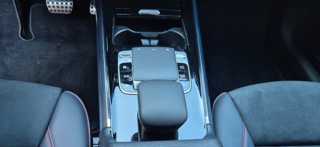 Mercedes-Benz B-KLASSE 180 Business Solution AMG* Automaat*NAP*NL auto