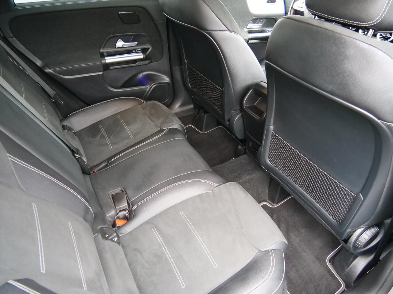 Mercedes-Benz B-KLASSE 250 e Business Solution Luxury 218 Pk Automaat Navigatie / Apple Carplay / Camera / DAB