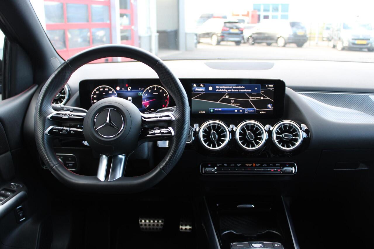 Mercedes-Benz B-KLASSE 180 Star Edition AMG Line NL Auto!!