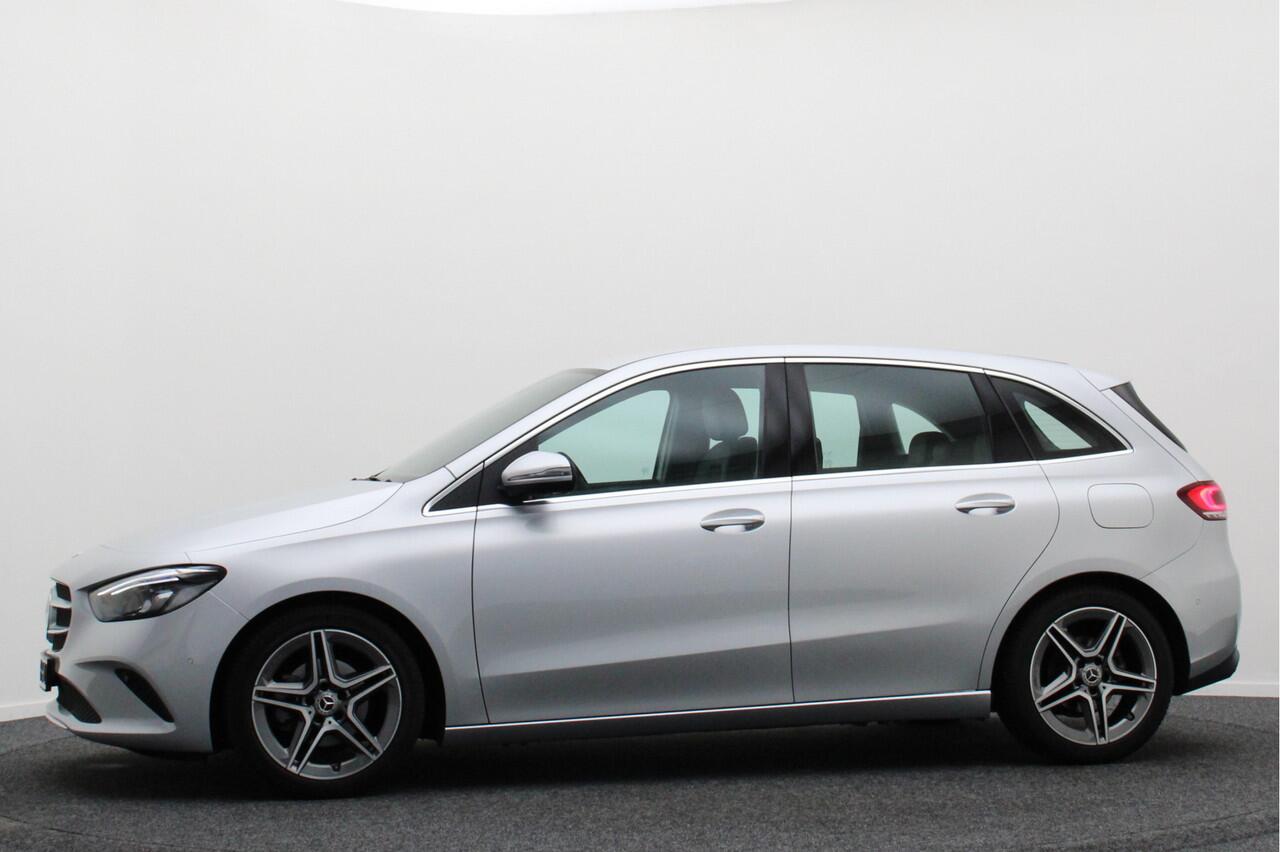 Mercedes-Benz B-KLASSE 180 Launch Edition AMG Line Automaat Virtual Cockpit, LED, Apple Carplay, Camera, PDC, 18"