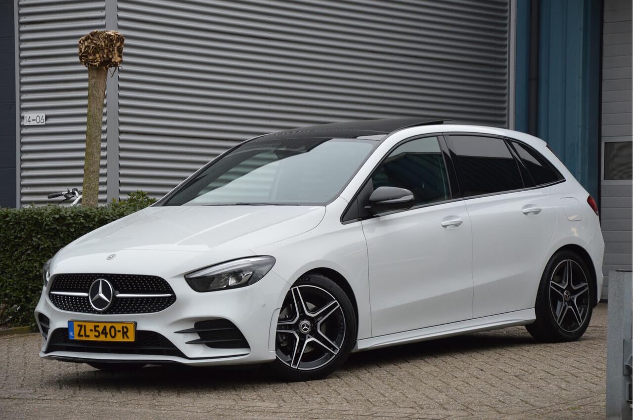 Mercedes-Benz B-KLASSE 180 AMG | LED | CARPLAY | CAMERA | PANODAK | NIGHTPAKKET | CRUISE | CLIMA | ENZ