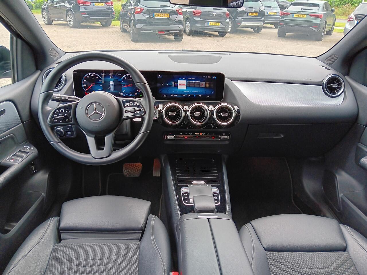 Mercedes-Benz B-KLASSE 180 Business Solution|NAV|CLIMA|1ste eigenaar|CAMERA|Nieuwstaat