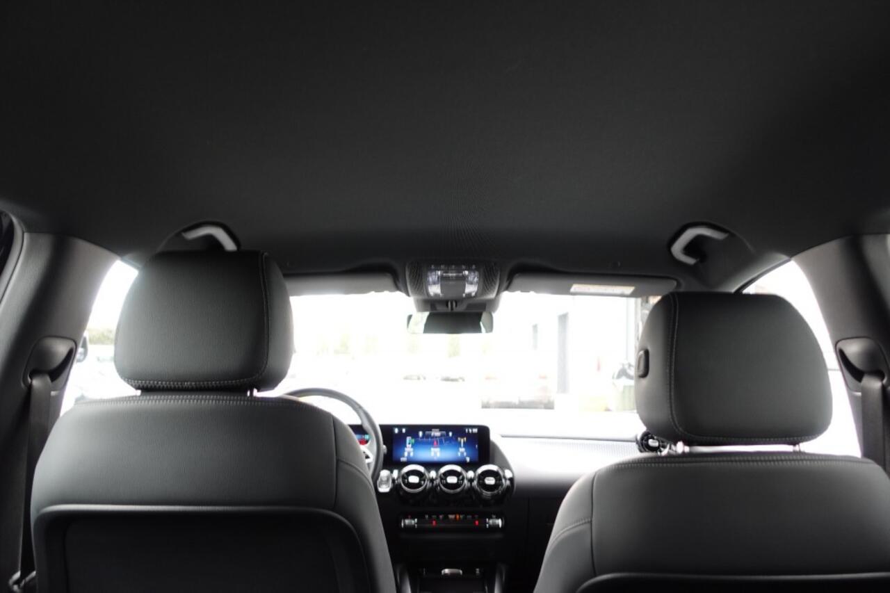 Mercedes-Benz B-KLASSE 180 BNS SOLUTION Mild Hybrid