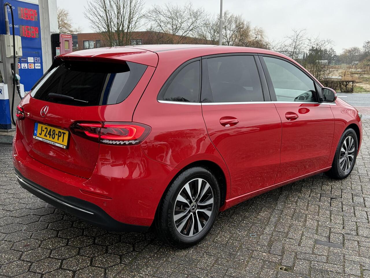 Mercedes-Benz B-KLASSE 180 Business Solution NAVI | KLIMA | CAMERA | BOVAG !!