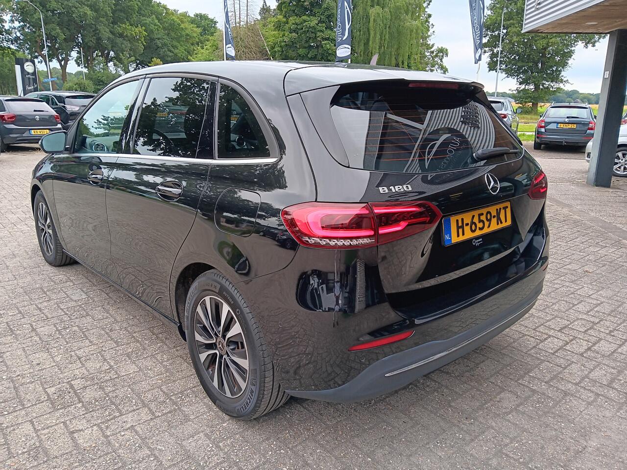 Mercedes-Benz B-KLASSE 180 Business Solution|NAV|CLIMA|1ste eigenaar|CAMERA|Nieuwstaat