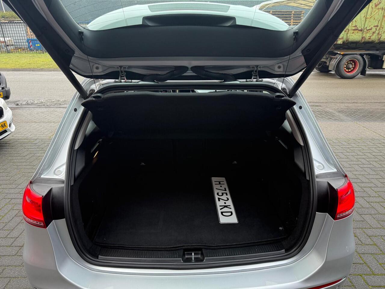 Mercedes-Benz B-KLASSE 180 Advantage | 12MND GARANTIE | LED | NAVI | CRUISE | LMV | TREKHAAK |