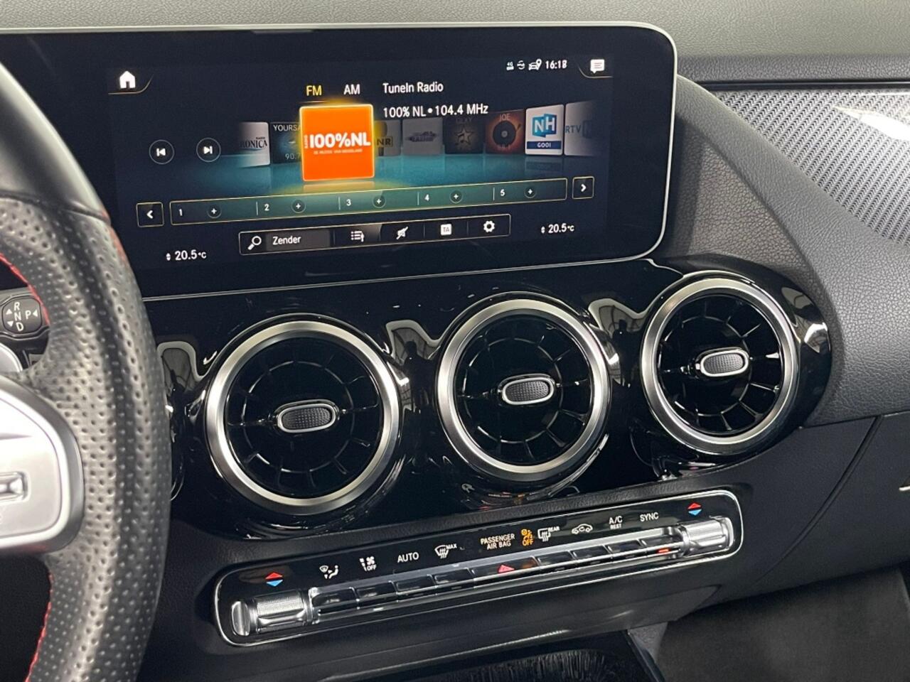 Mercedes-Benz B-KLASSE 180 Bus. Sol. AMG