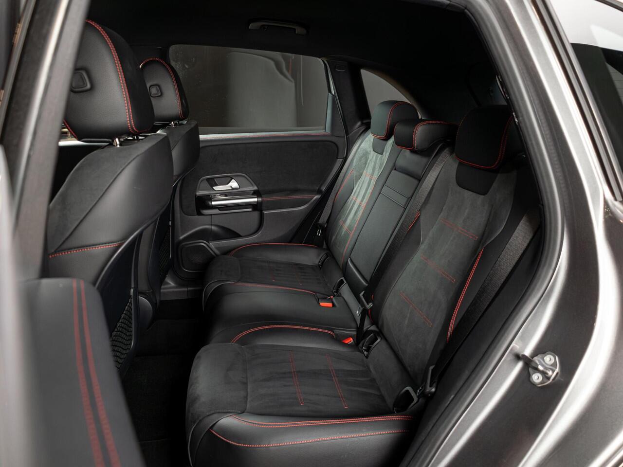 Mercedes-Benz B-KLASSE 180 Business Solution AMG Trekhaak