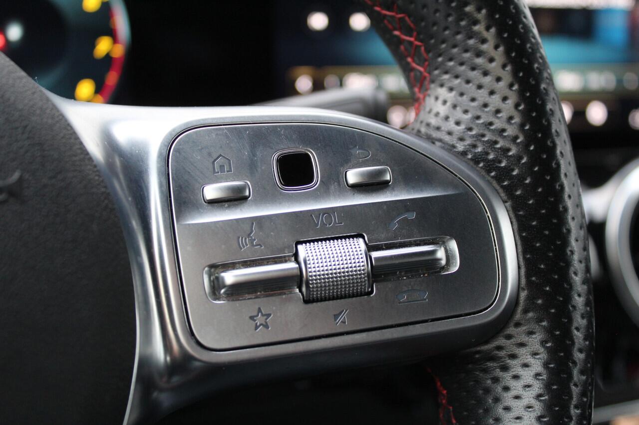 Mercedes-Benz B-KLASSE 180 Business Solution AMG | Camera | Stoelverwarming | Dealer Onderhouden | Wide Screen