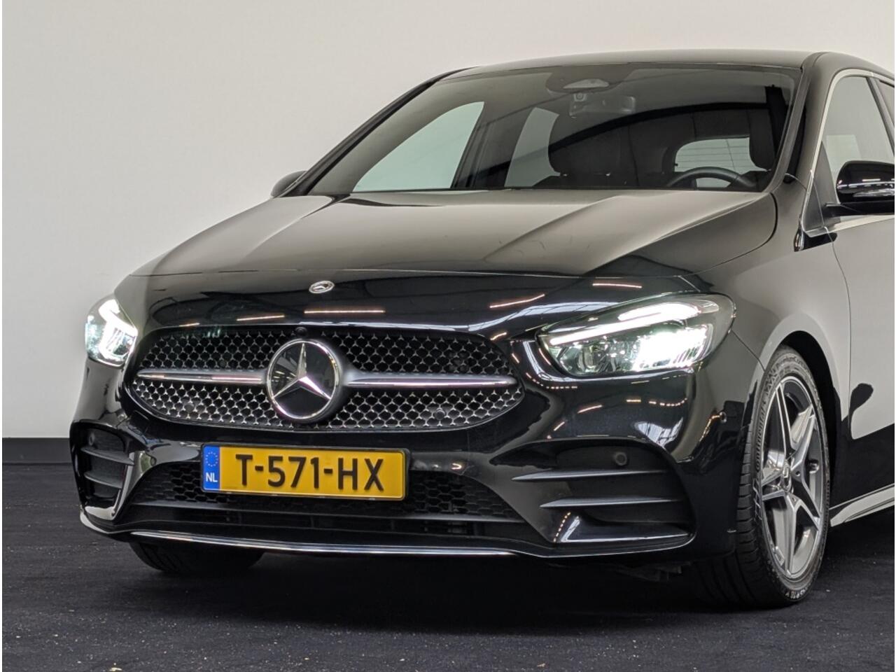 Mercedes-Benz B-KLASSE 180 AMG Line|PANO| CAMERA | STOELV