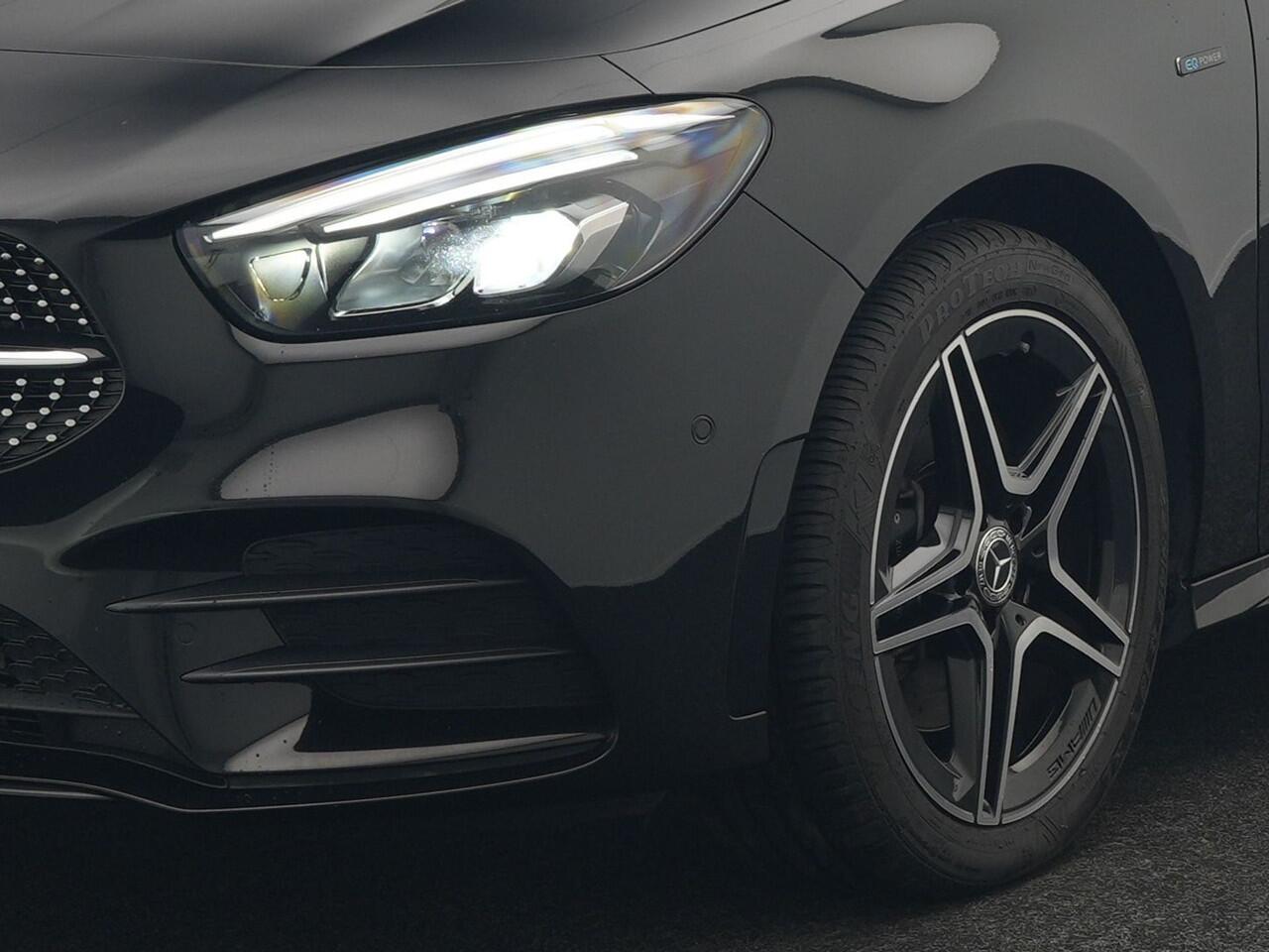 Mercedes-Benz B-KLASSE 250 e AMG Limited 218pk PHEV | Panodak | Camera | Night Pakket | Alcantara Sportstoelen Verwarmd | Apple Carplay | Widescreen Cockpit | Navigatie | Lane Assist | Virtual | DAB |