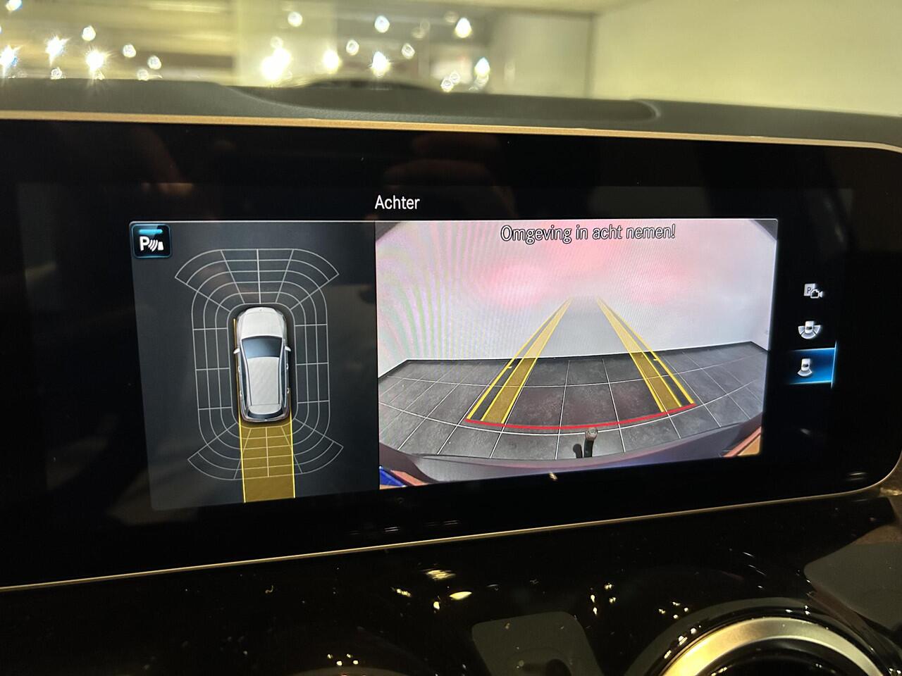 Mercedes-Benz B-KLASSE 200 Business Solution AMG | Trekhaak | Stoelverwarming | Navigatie | Achteruitrijcamera