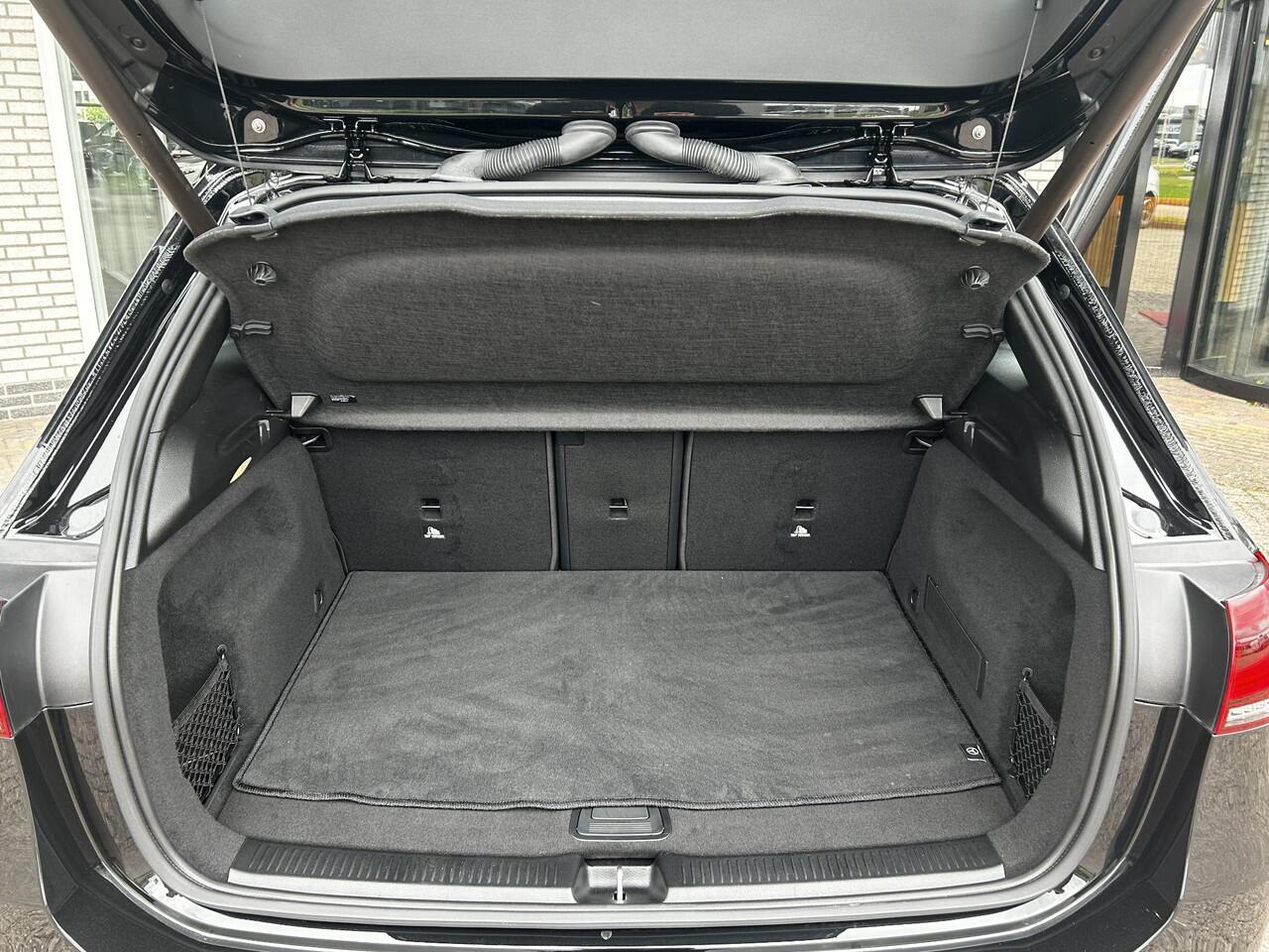 Mercedes-Benz B-KLASSE 180 AMG Line | Achteruitrijcamera | Widescreen | Stoelverwarming