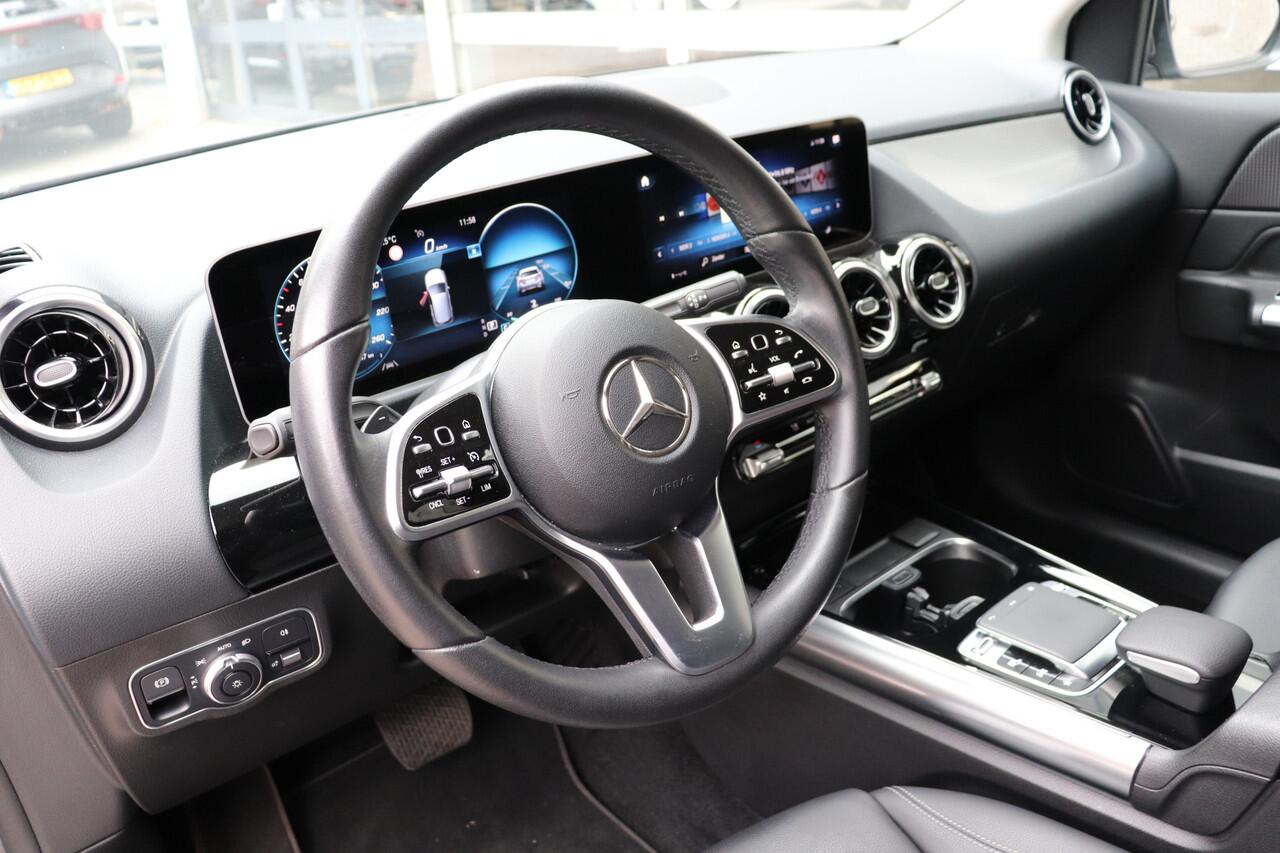Mercedes-Benz B-KLASSE 250 Premium Plus. Automaat. Wegklapbare trekhaak/ navigatie