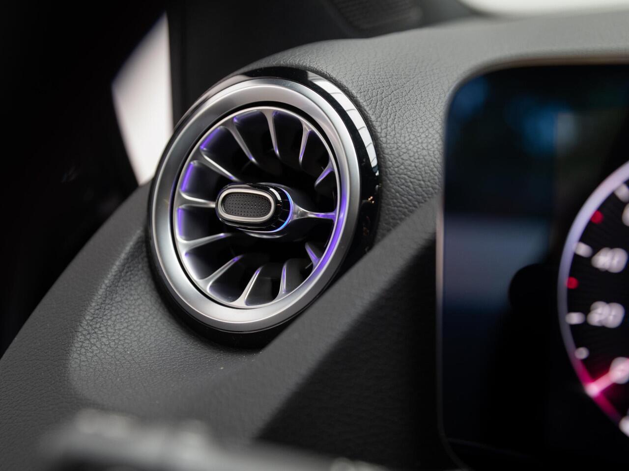 Mercedes-Benz B-KLASSE 250 e Business Solution AMG Premium PLUS | panorama dak | Trekhaak