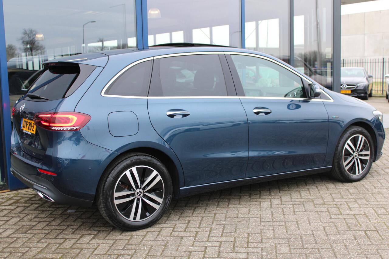 Mercedes-Benz B-KLASSE 250e Premium Plus PANORAMADAK LEDER MEMORY DISTRONIC SFEER CARPLAY CAMERA KEY-LESS GO