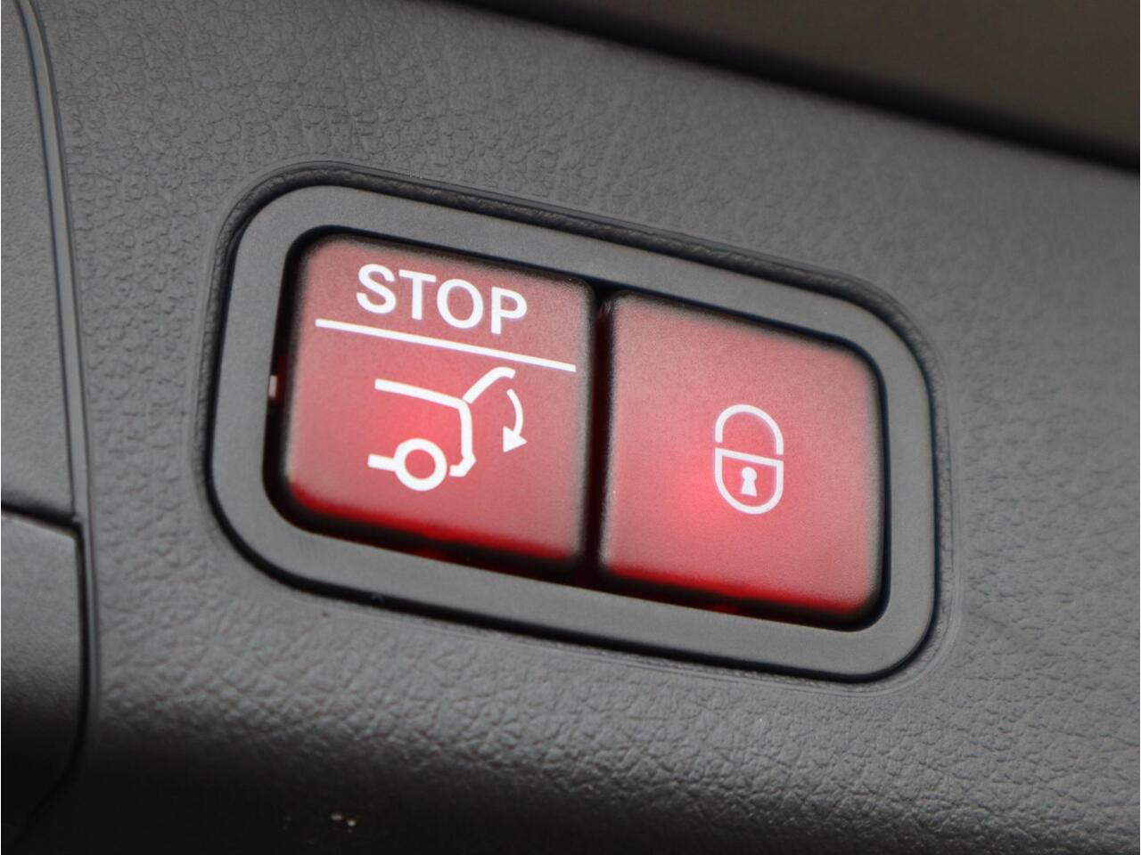 Mercedes-Benz B-KLASSE 180 Business Solution AMG