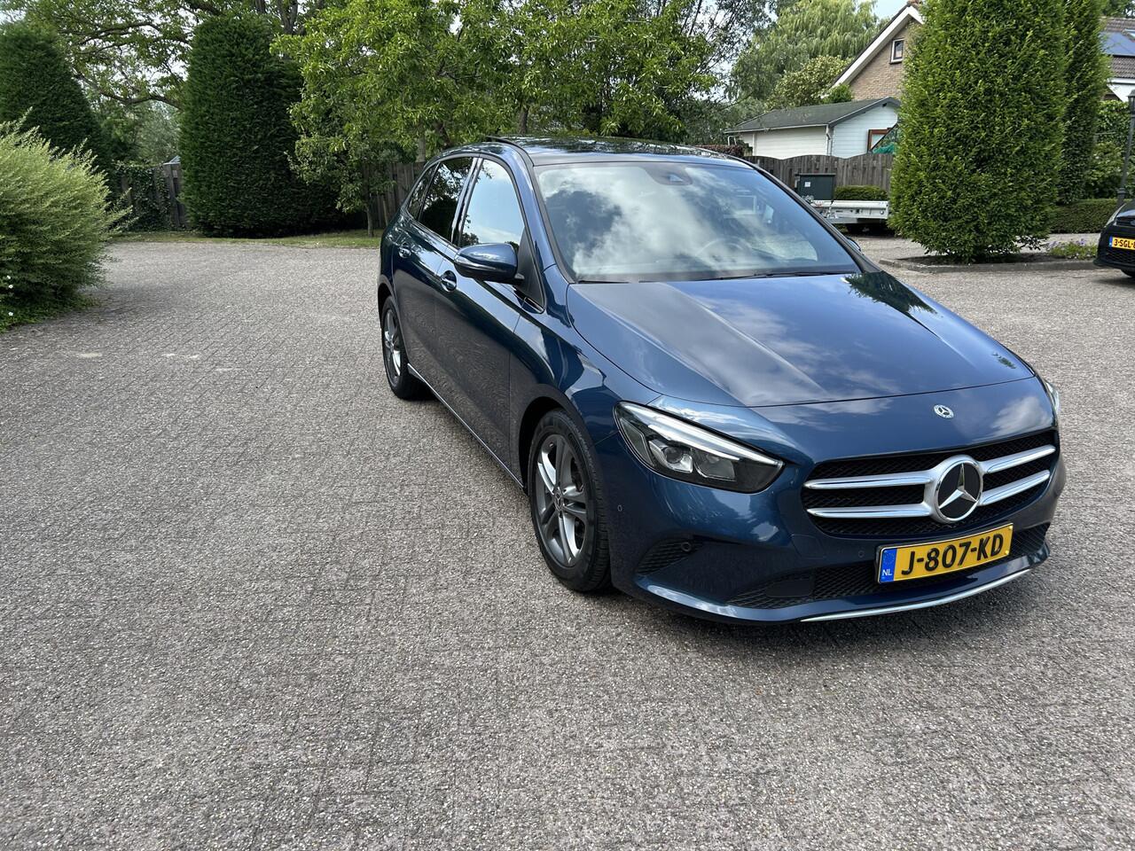 Mercedes-Benz B-KLASSE 180 Advantage Automaat Panoramadak