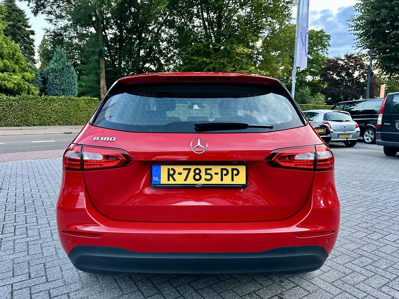 Mercedes-Benz B-KLASSE B180 Automaat Business Solution