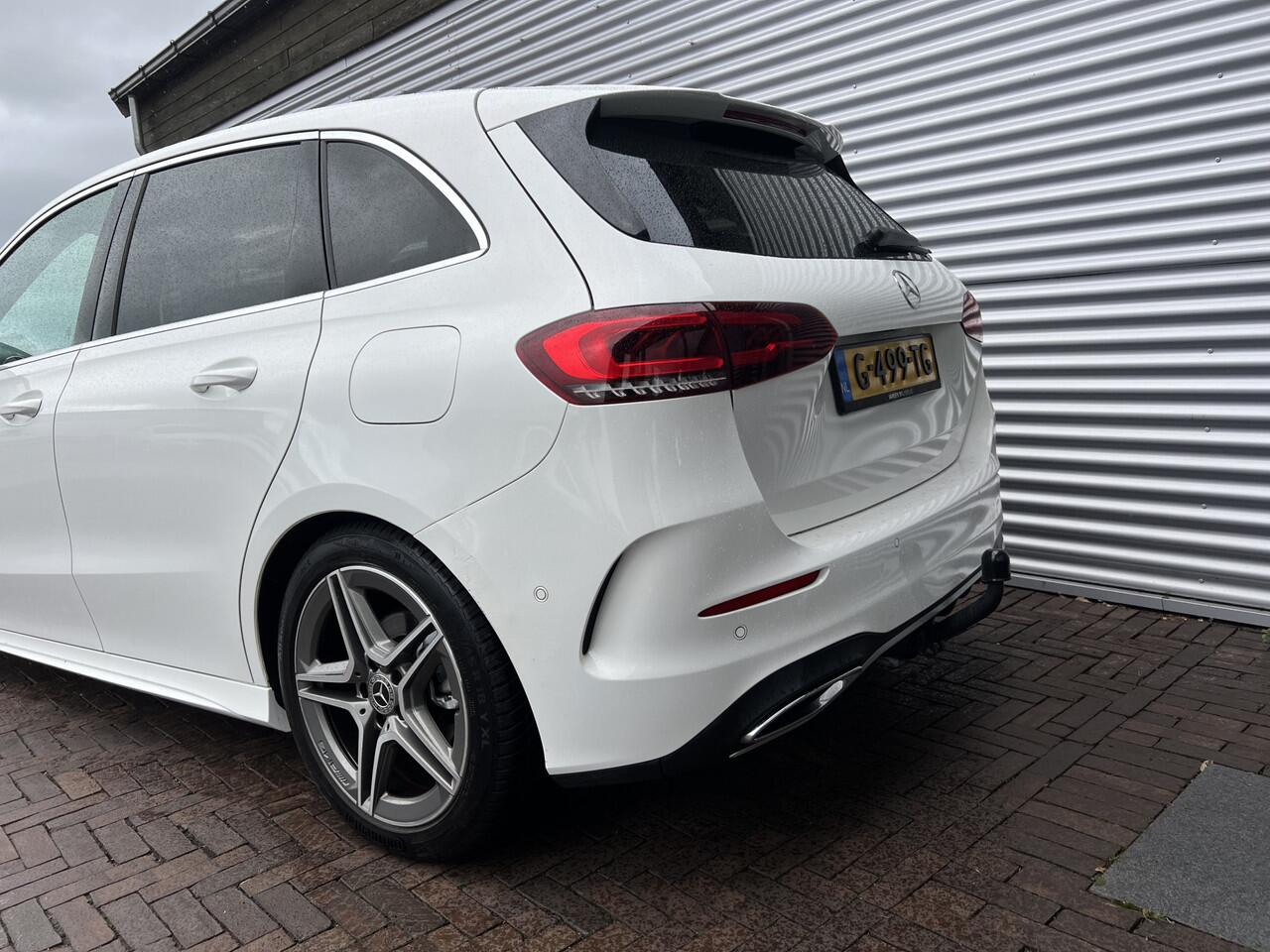 Mercedes-Benz B-KLASSE 180 Business Solution AMG