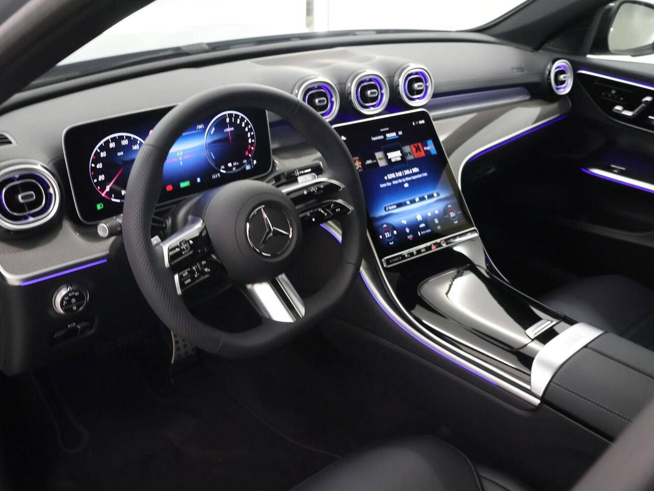 Mercedes-Benz C-KLASSE Estate 300e Business Solution AMG | Panoramadak | Digital Light | Trekhaak | Nightpakket | Memory pakket