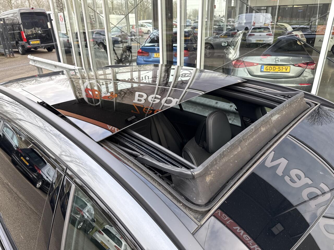 Mercedes-Benz C-KLASSE Estate 300 e AMG Line | Pano | 1 jaar fab. garantie | Elek. trekhaak | Dealer OH