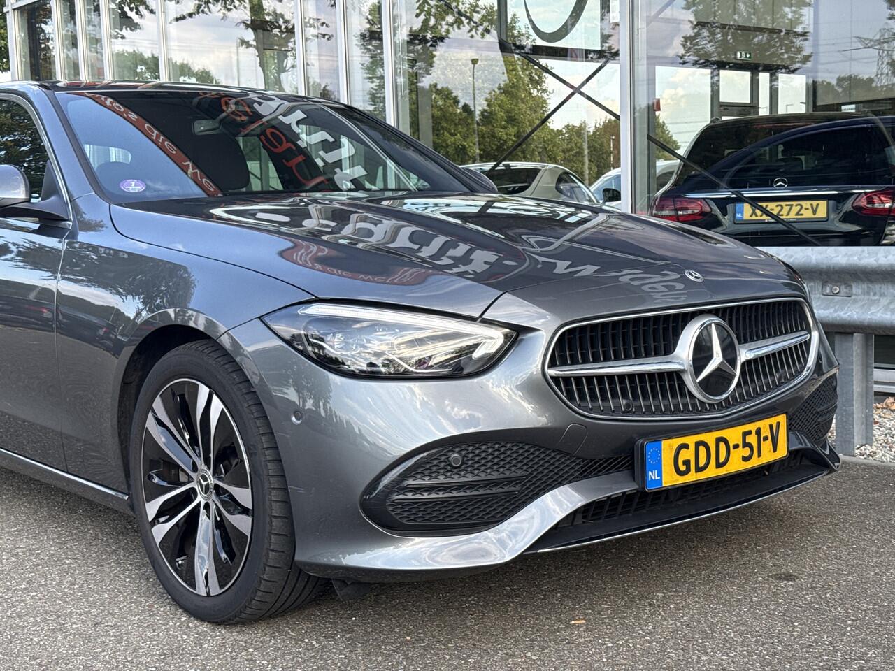 Mercedes-Benz C-KLASSE 180 Luxury Line | Sfeerverl. | Memory seat | Carplay | Dodehoek as.