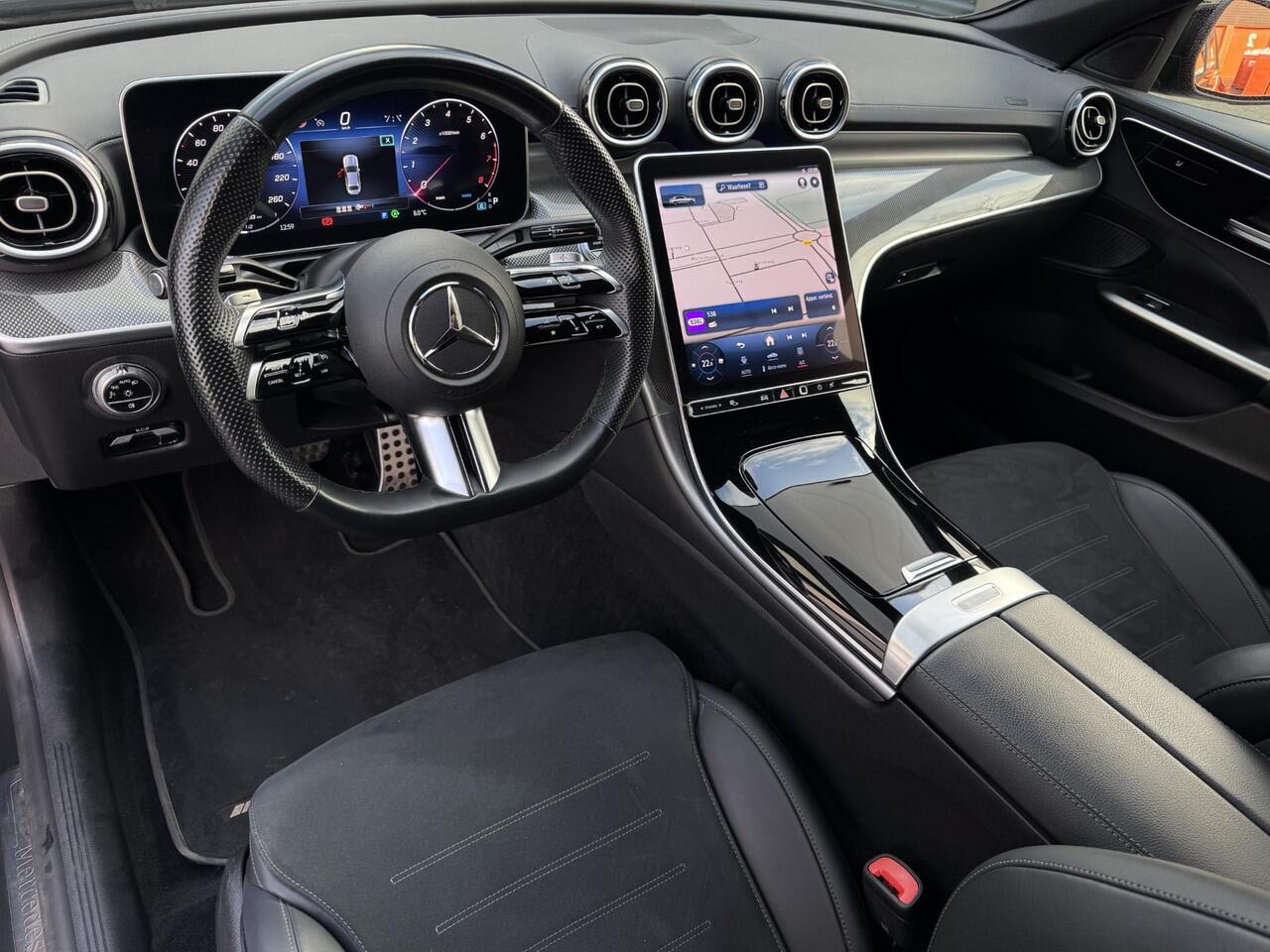 Mercedes-Benz C-KLASSE 300 AMG Line NL-Auto, Geen Hybride! incl. Uitklapbare Trekhaak