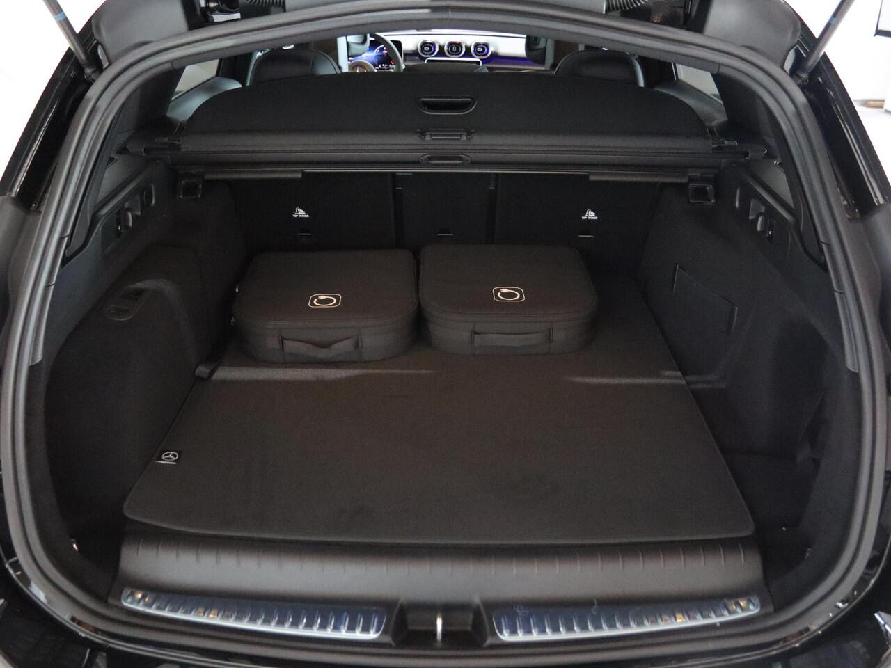 Mercedes-Benz C-KLASSE Estate 300e Business Solution AMG | Panoramaschuifdak | Rijassistentiepakket Plus | Trekhaak | Burmester | DIGITAL LIGHT | Night