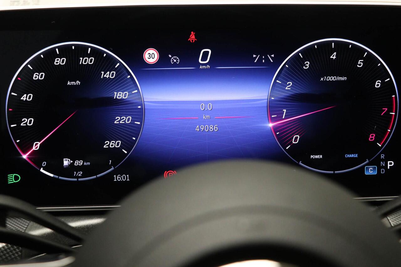 Mercedes-Benz C-KLASSE Estate 180 AMG Line | PANORAMADAK | FENDER AUDIO | DAB | SFEERVERLICHTING